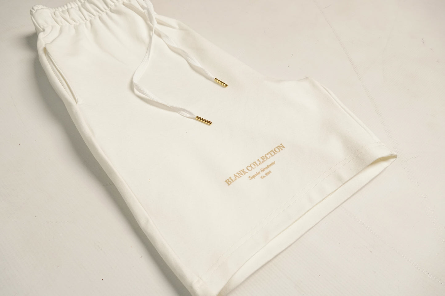 Essential Collection Short